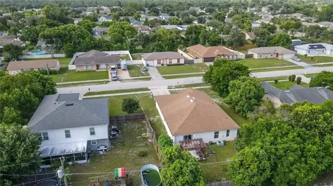 2701 Windsor Heights Street Deltona FL 32738