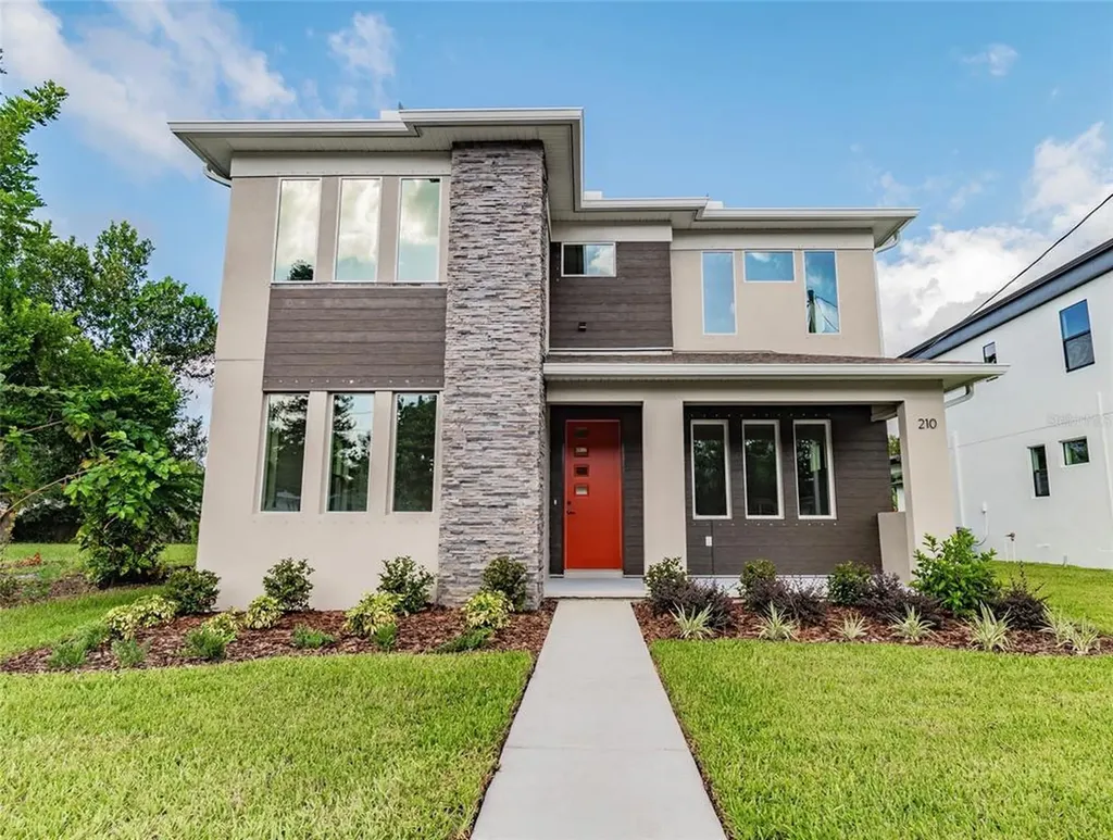 1913 W State Street Tampa FL 33606