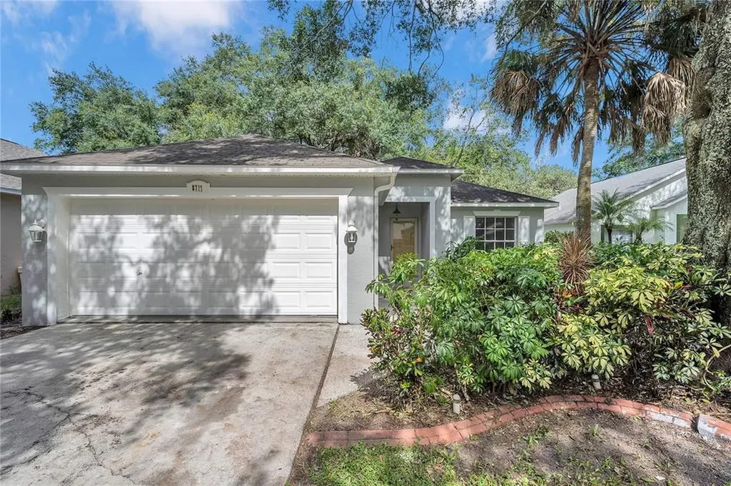 8717 Busch Oaks Street Tampa FL 33617