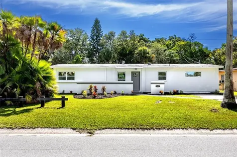 7595 10th Street N St Petersburg FL 33702