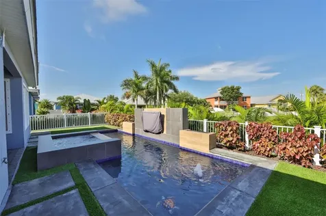 6408 Coquina Island Cove Apollo Beach FL 33572