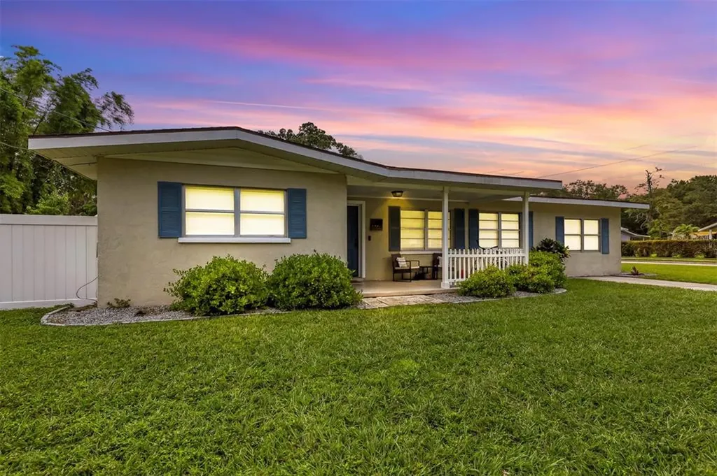 611 15th Avenue W Palmetto FL 34221