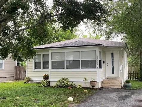 1111 46th Avenue N St Petersburg FL 33703