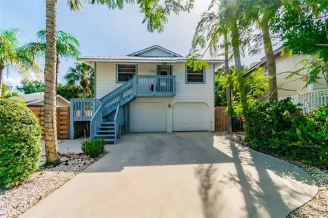 215 Island Circle Sarasota FL 34242