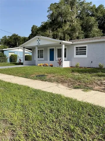 705 W Mansfield Street Deland FL 32720