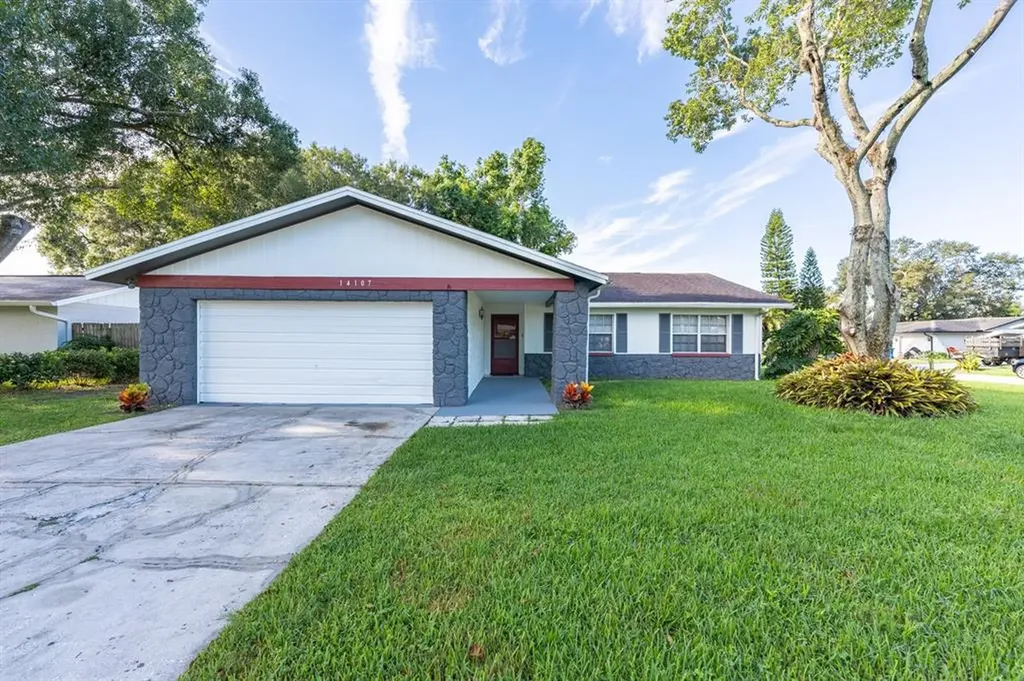 14107 Eastland Lane Tampa FL 33625