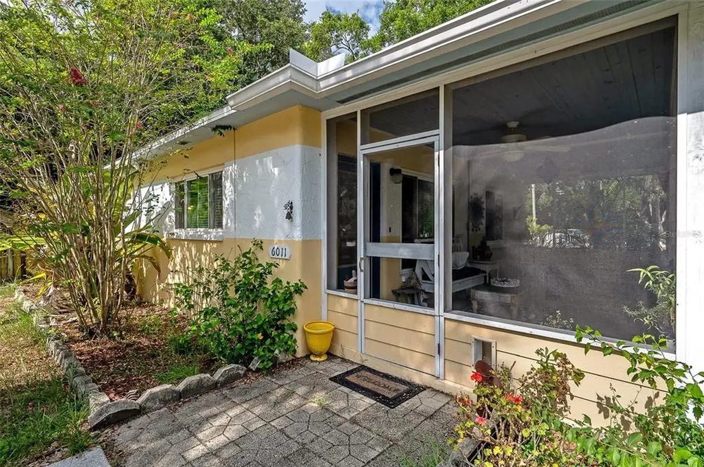 6011 River Terrace Tampa FL 33604