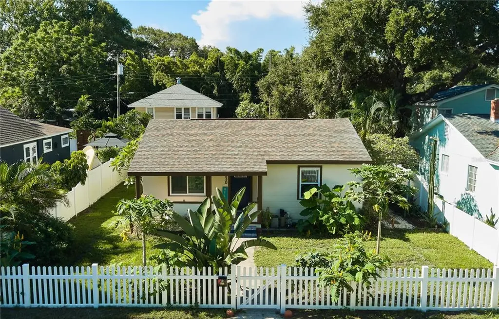 2630 13th Avenue N St Petersburg FL 33713