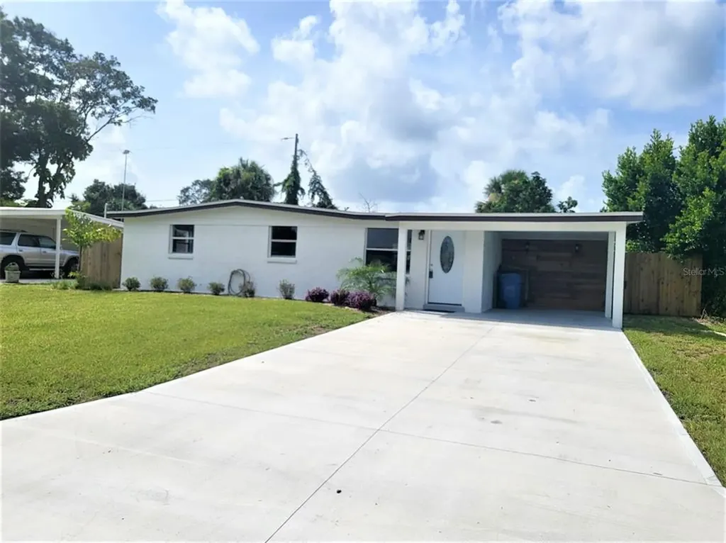 6920 W Clifton Street Tampa FL 33634