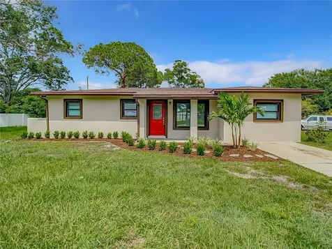 5591 15th Avenue N St Petersburg FL 33710