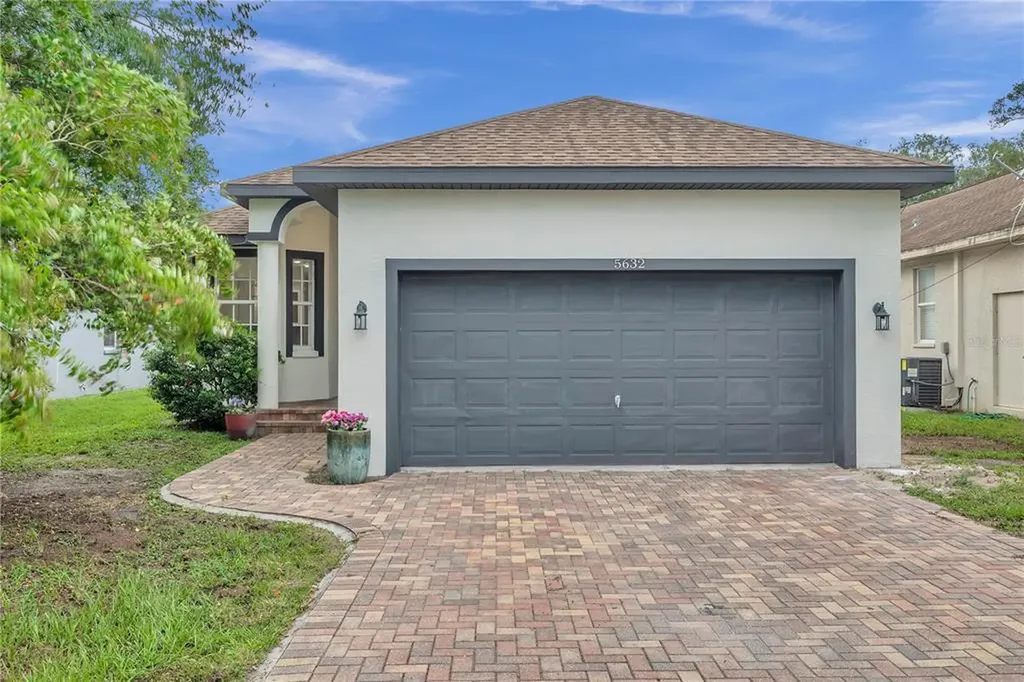 5632 35th Street N St Petersburg FL 33714