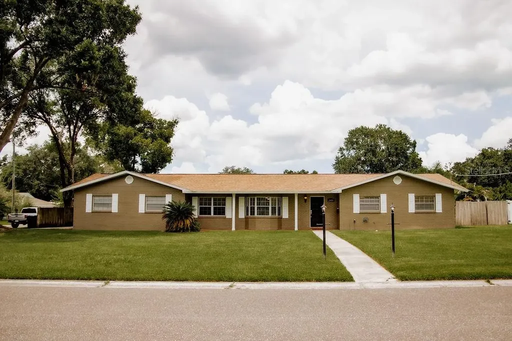 2404 Karen Drive Plant City FL 33563