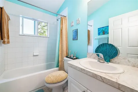 2542 57th Avenue N St Petersburg FL 33714