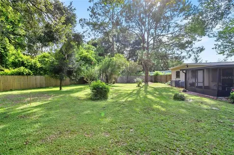 3613 E Knollwood Street Tampa FL 33610