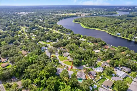 3613 E Knollwood Street Tampa FL 33610