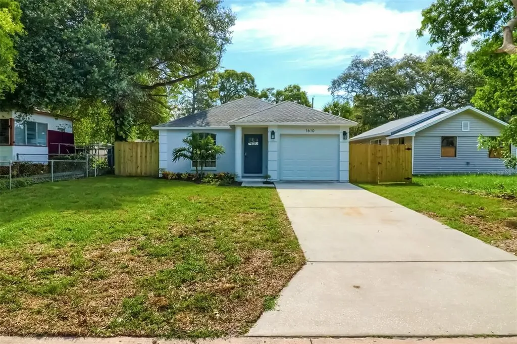 1610 43rd Street S St Petersburg FL 33711