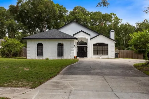 1701 Yvonne Street Apopka FL 32712