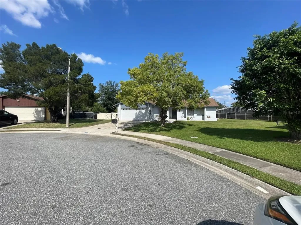 2306 Greenbush Court Orlando FL 32837