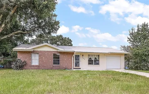 305 W Primrose Lane Lady Lake FL 32159