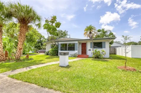 1020 32nd Avenue N St Petersburg FL 33704
