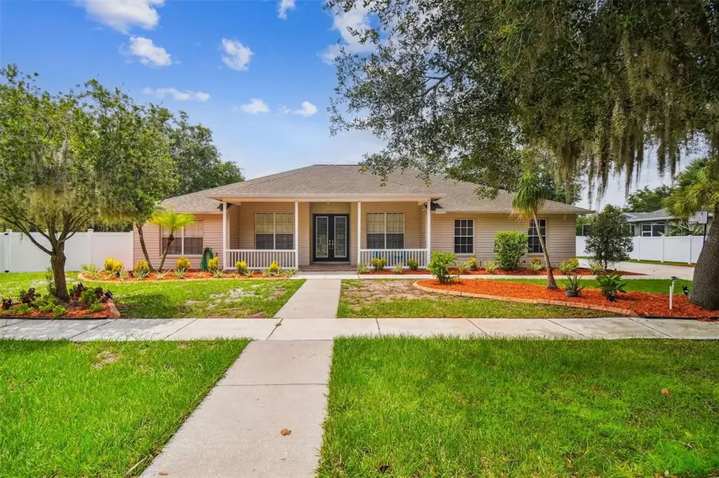 9917 Alafia River Lane Gibsonton FL 33534