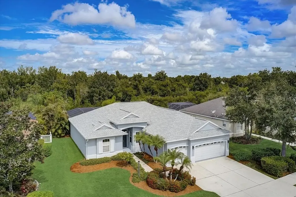 6522 Flycatcher Lane Lakewood Ranch FL 34202