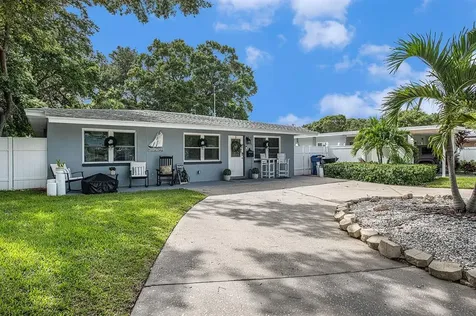 2718 Boca Ciega Drive N St Petersburg FL 33710