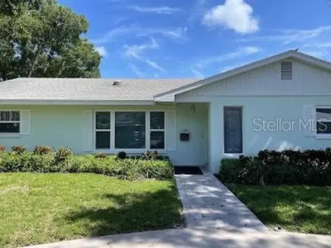 151 34th Avenue N St Petersburg FL 33704