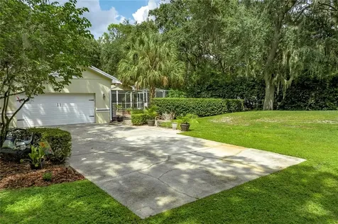 5586 Deer Tracks Trail Lakeland FL 33811