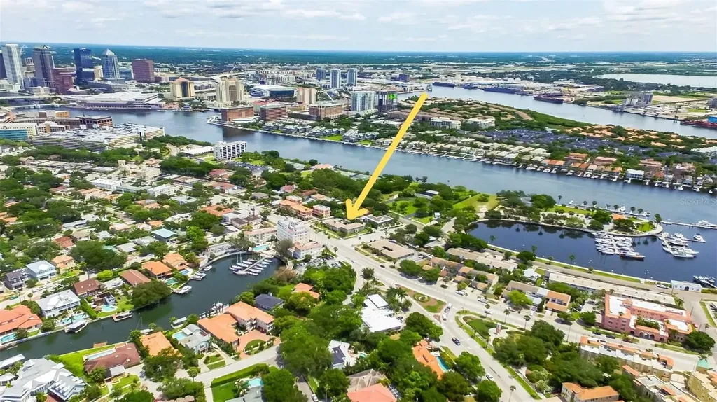 85 Davis Boulevard Tampa FL 33606