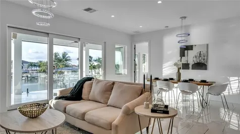 1037 79th Street S St Petersburg FL 33707
