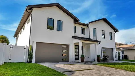 1037 79th Street S St Petersburg FL 33707
