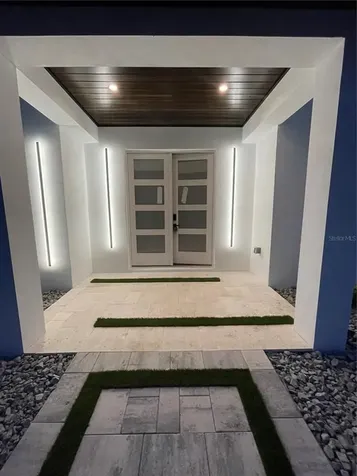 1037 79th Street S St Petersburg FL 33707