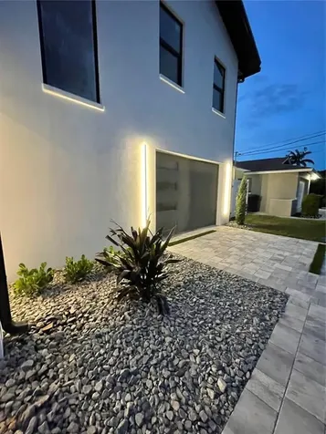 1037 79th Street S St Petersburg FL 33707