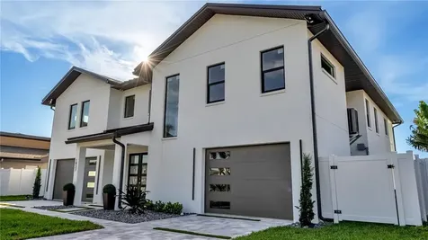 1037 79th Street S St Petersburg FL 33707