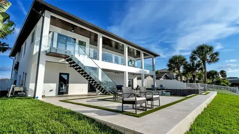 1037 79th Street S St Petersburg FL 33707