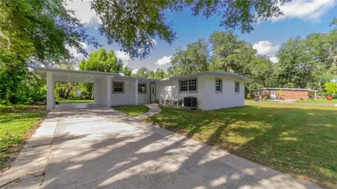 1011 Oakland Heights Avenue Plant City FL 33563
