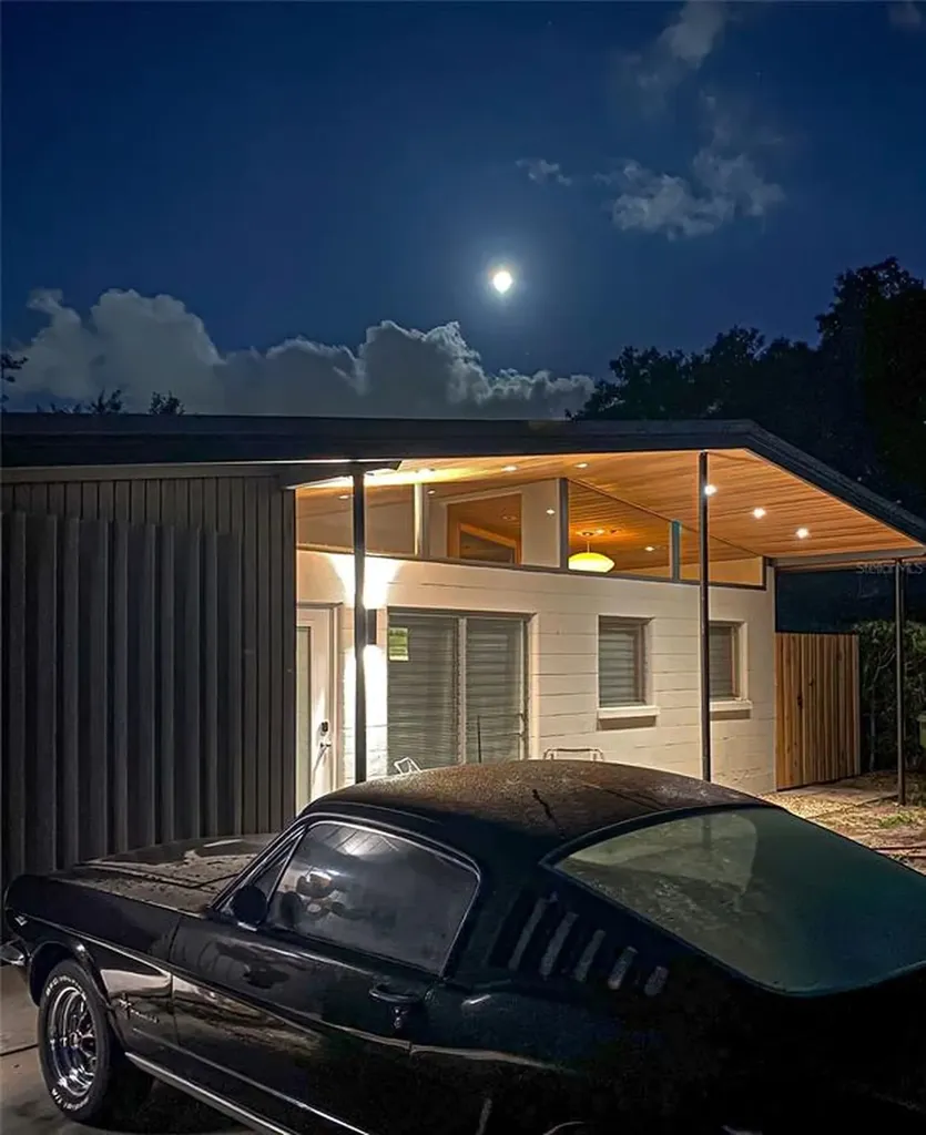2668 Prospect Street Sarasota FL 34239