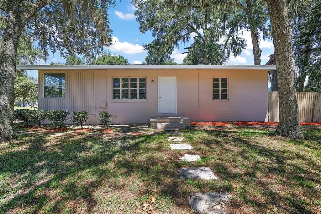 909 NE 10th Street Ocala FL 34470
