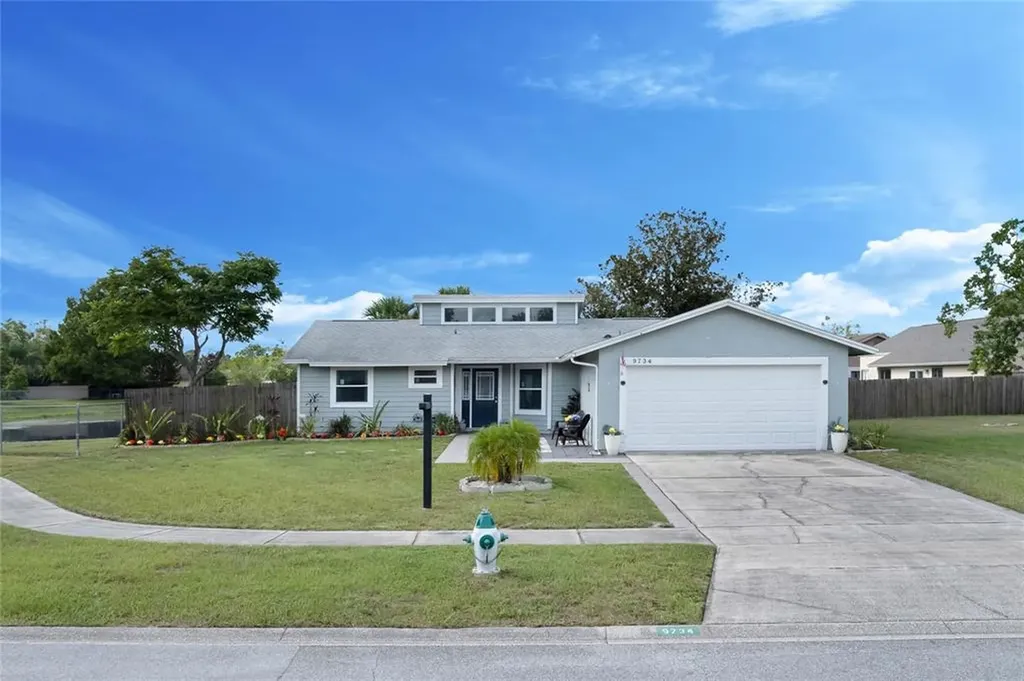 9734 Landowne Court Orlando FL 32817