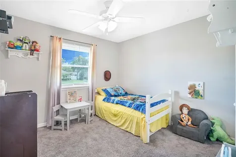 9734 Landowne Court Orlando FL 32817