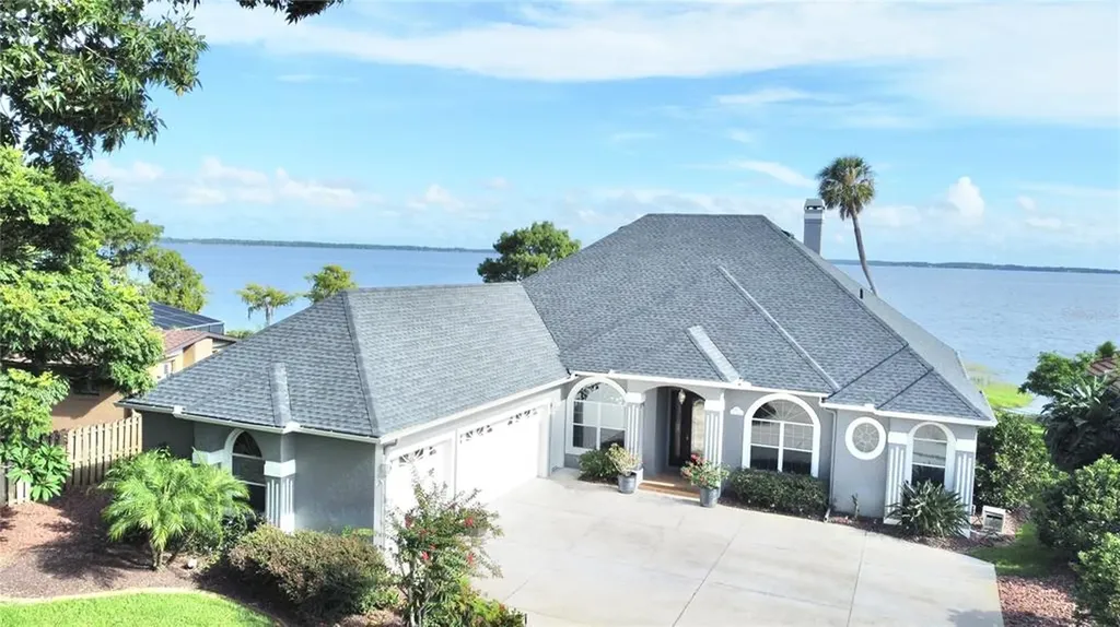 110 Shorewood Court Tavares FL 32778