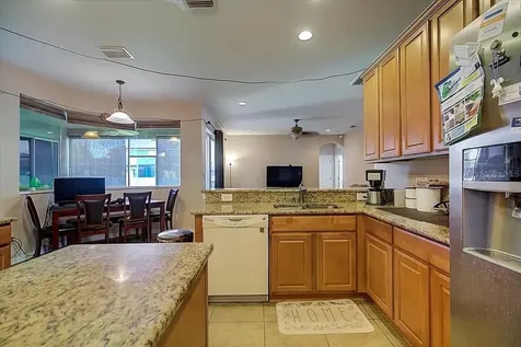 2519 Yukon Cliff Drive Ruskin FL 33570