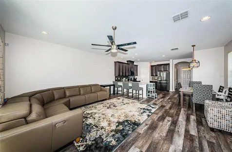 502 Cabernet Way Oldsmar FL 34677