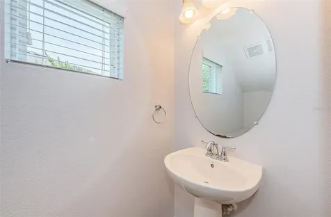 502 Cabernet Way Oldsmar FL 34677