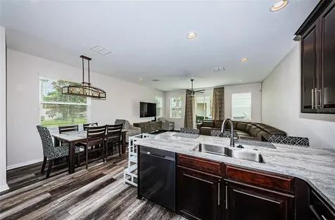 502 Cabernet Way Oldsmar FL 34677