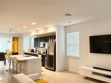 1012 La Mirada Court Kissimmee FL 34744