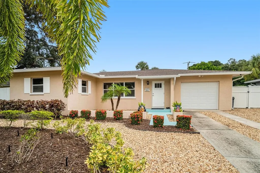 6111 Dartmouth Drive Bradenton FL 34207