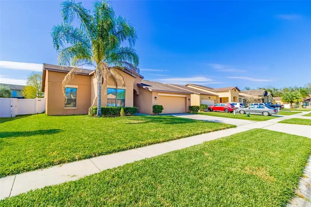 4591 Sandhurst Street Kissimmee FL 34758