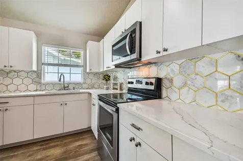 617 13th Avenue S St Petersburg FL 33701